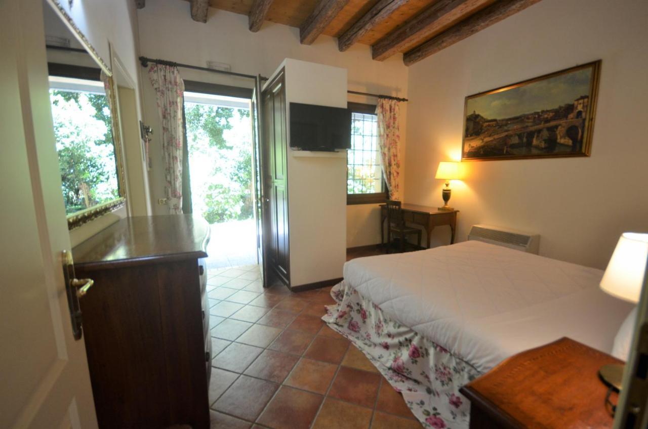 Hotel Villa Luppis 파이시아노 외부 사진