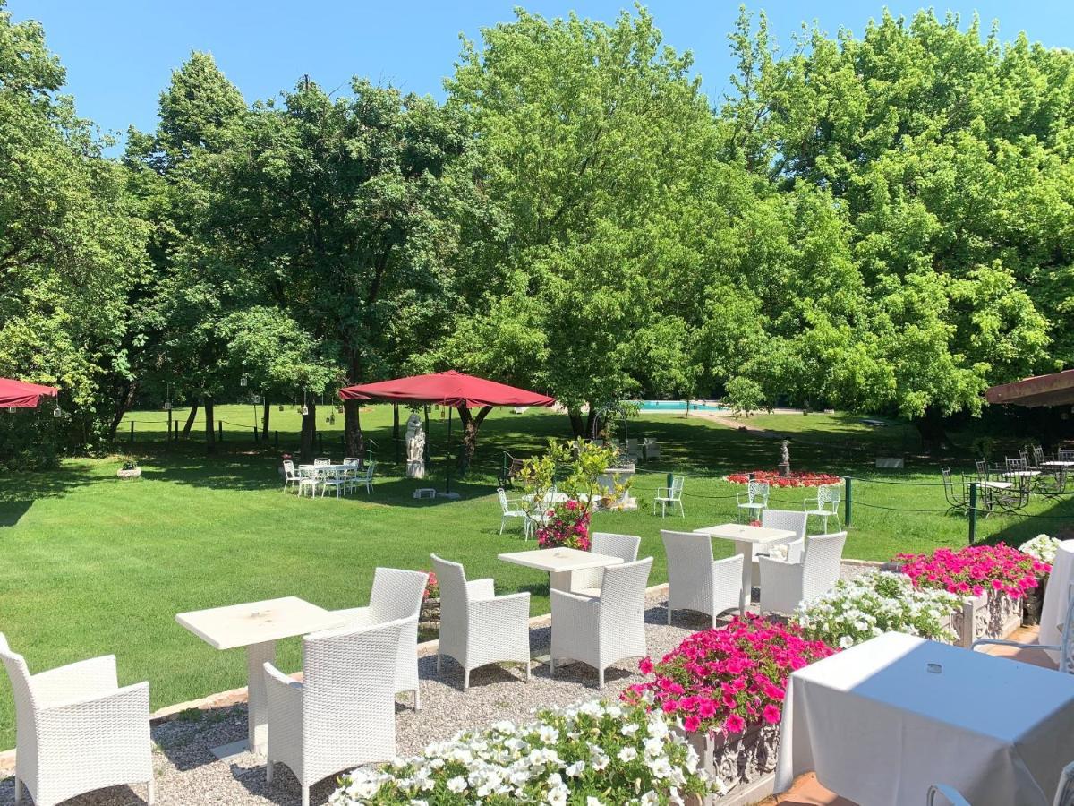 Hotel Villa Luppis 파이시아노 외부 사진