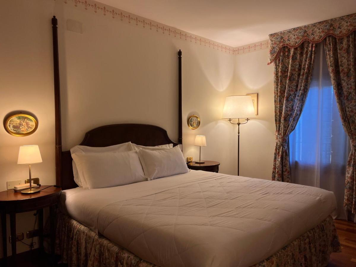 Hotel Villa Luppis 파이시아노 외부 사진