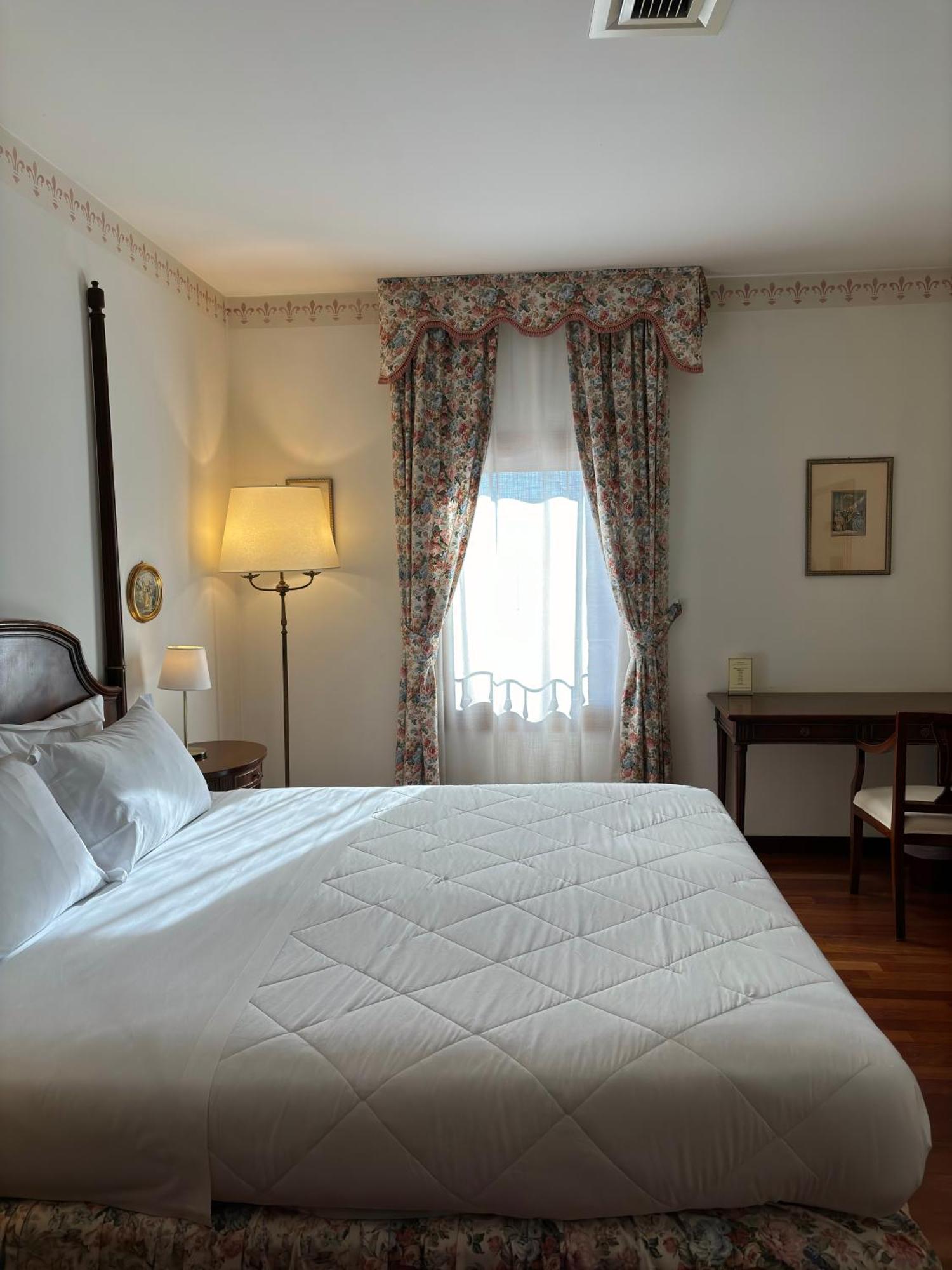 Hotel Villa Luppis 파이시아노 외부 사진